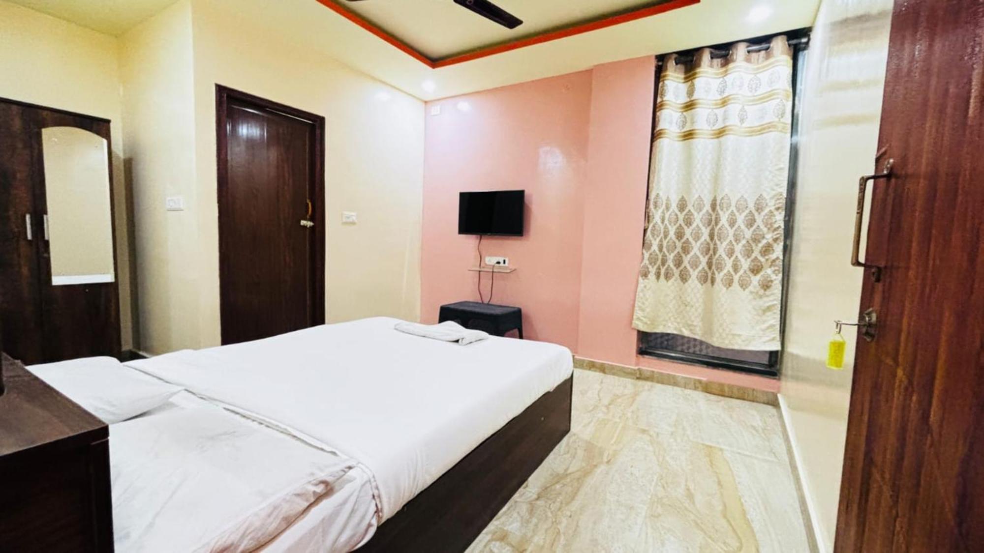 Hotel New Royal Ruby - Electronic City Phase 1 Kammasandra Zewnętrze zdjęcie