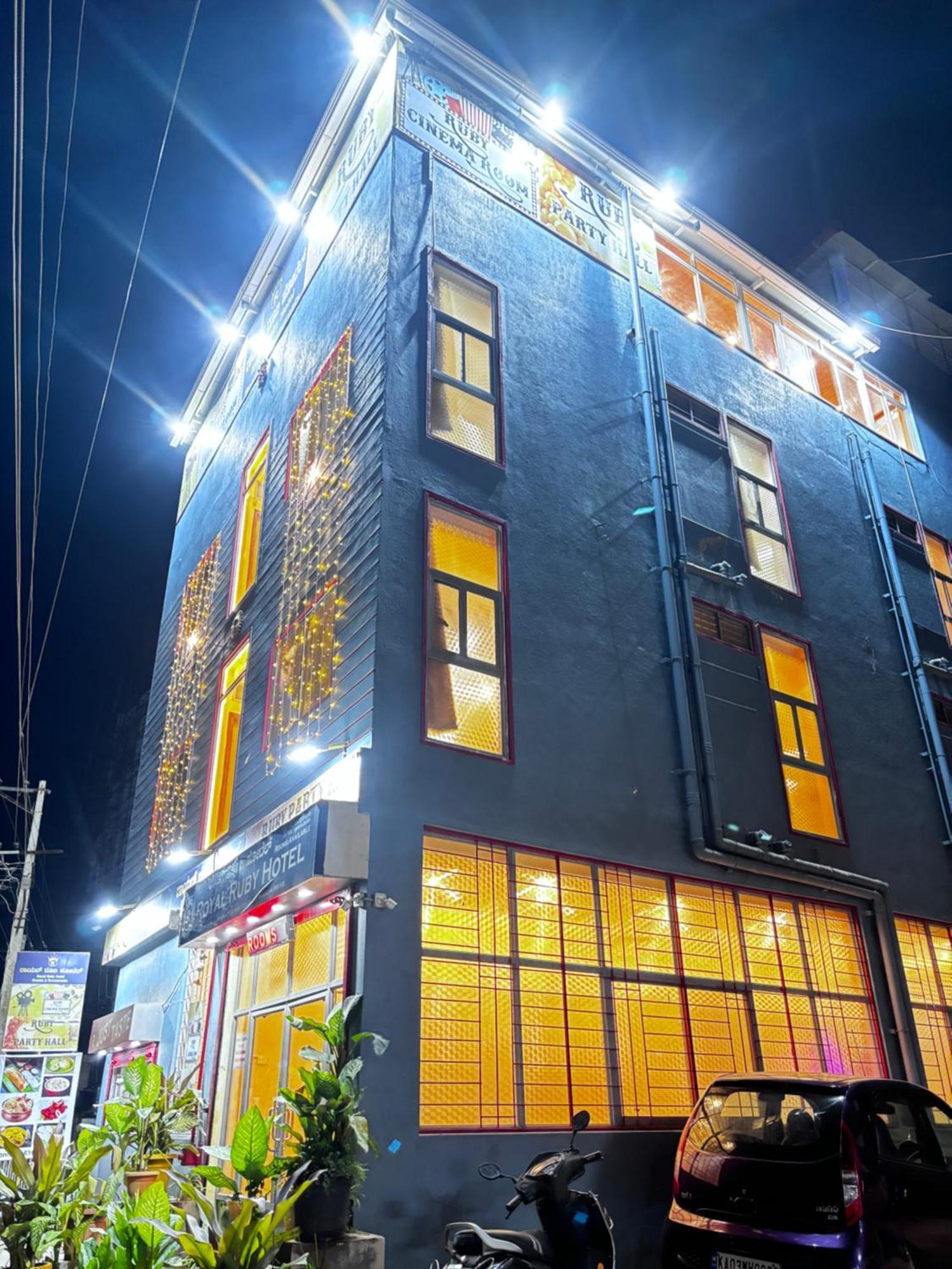 Hotel New Royal Ruby - Electronic City Phase 1 Kammasandra Zewnętrze zdjęcie