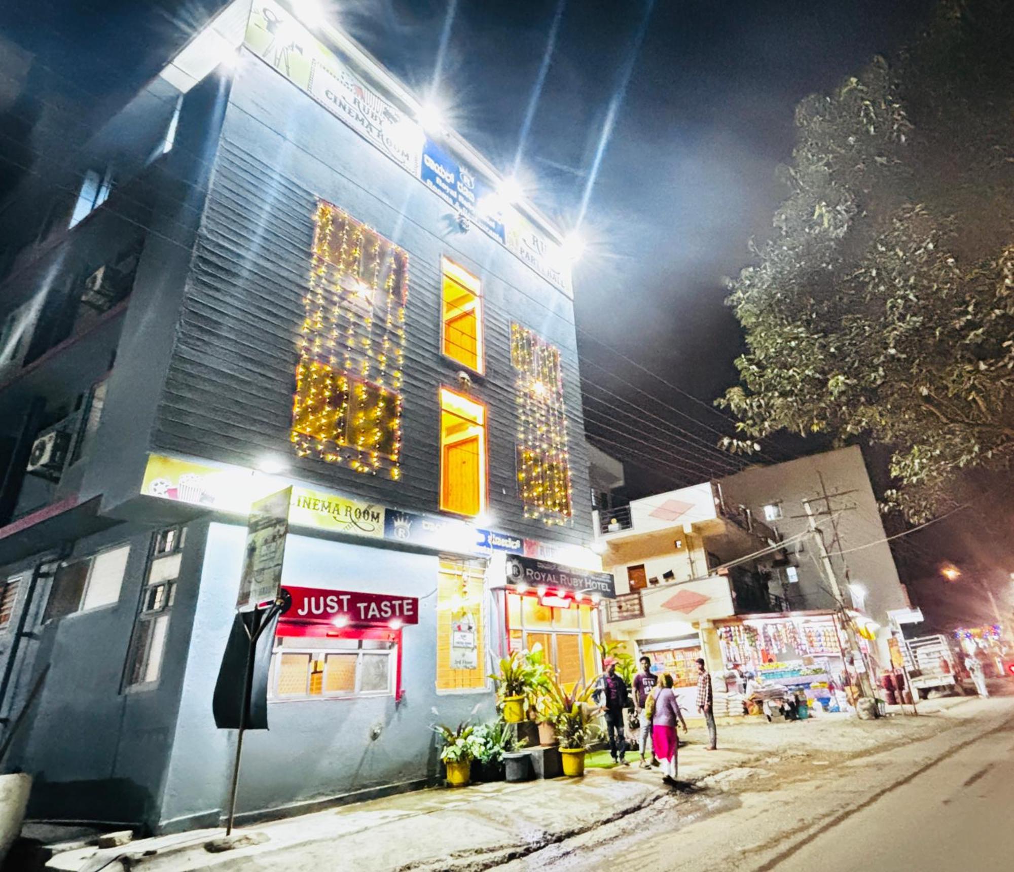 Hotel New Royal Ruby - Electronic City Phase 1 Kammasandra Zewnętrze zdjęcie